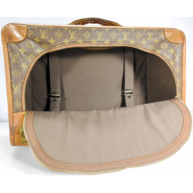 Animal Skin Vintage Louis Vuitton Soft Case Overnight Luggage For Sale - Image 7 of 11