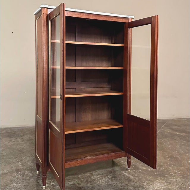 Auburn Antique French Louis XVI Style Mahogany Vitrine ~ Bookcase With Carrara Marble For Sale - Image 8 of 18