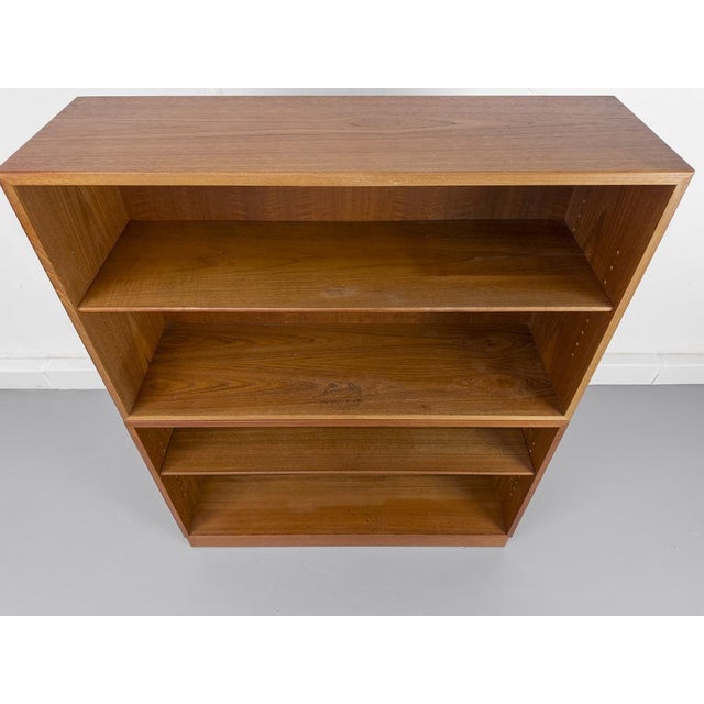 Danish Teak Bookcase by Børge Mogensen for Søborg, 1960s For Sale - Image 6 of 18