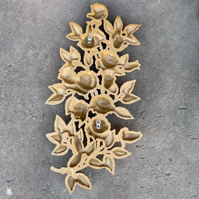 Vintage Mid 20th Century Cream Roses and Gold Leaves Wall Hanging Decor by Homco #7286 For Sale - Image 9 of 11