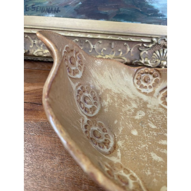 Brown Handmade Studio Pottery Bowl With Organic Curved Form and Textured Impressions. For Sale - Image 8 of 9