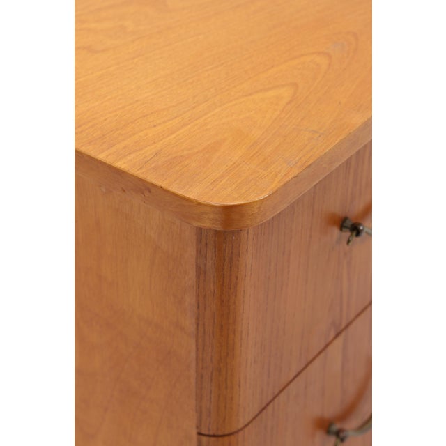 Brown Vintage Chest of Drawers in Wood For Sale - Image 8 of 13