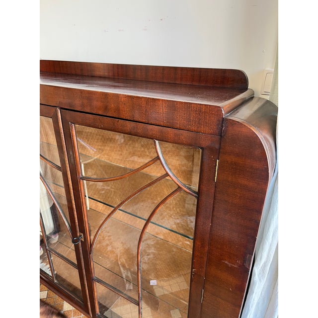 Varnished Wooden Display Case, in Very Good conditions. Designed 1950 to 1959