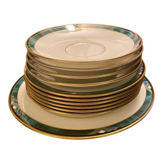 1990s Lenox Debut Collection “Kelly” Fine Bone China Dinnerware – Emerald & Gold Rim – Made in Usa For Sale