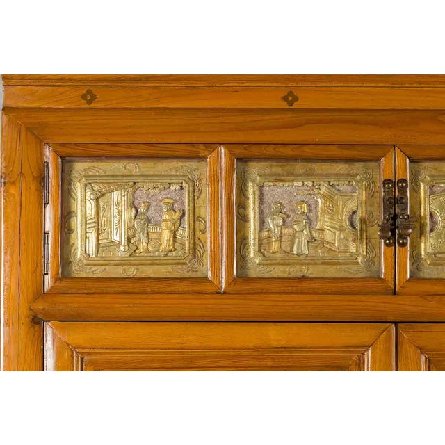 Chinese Early 20th Century Lacquered Armoire With Gilt Carved Warrior Motifs For Sale - Image 13 of 18