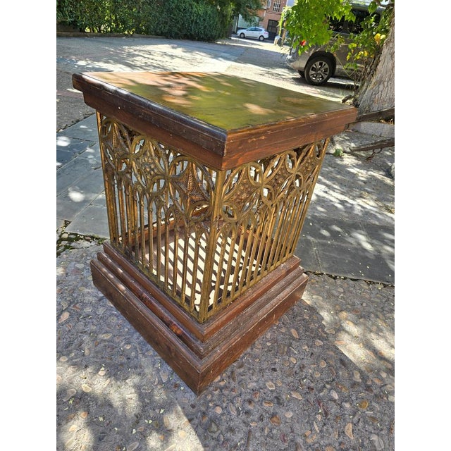 Gold 19th Century Neo-Gothic Pedestal, 1890s For Sale - Image 8 of 18