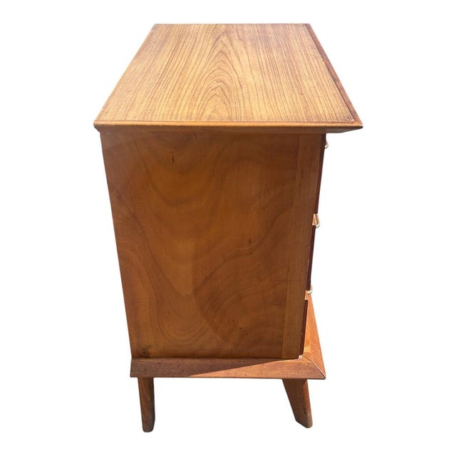 Oak Chest of Drawers with Splayed Legs, 1950 For Sale - Image 4 of 12