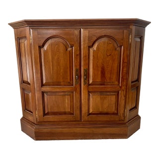 Ethan Allen Rare Mid 20th Century Georgian Court Sheffield Finish Solid Cherry Console Mint Condition For Sale