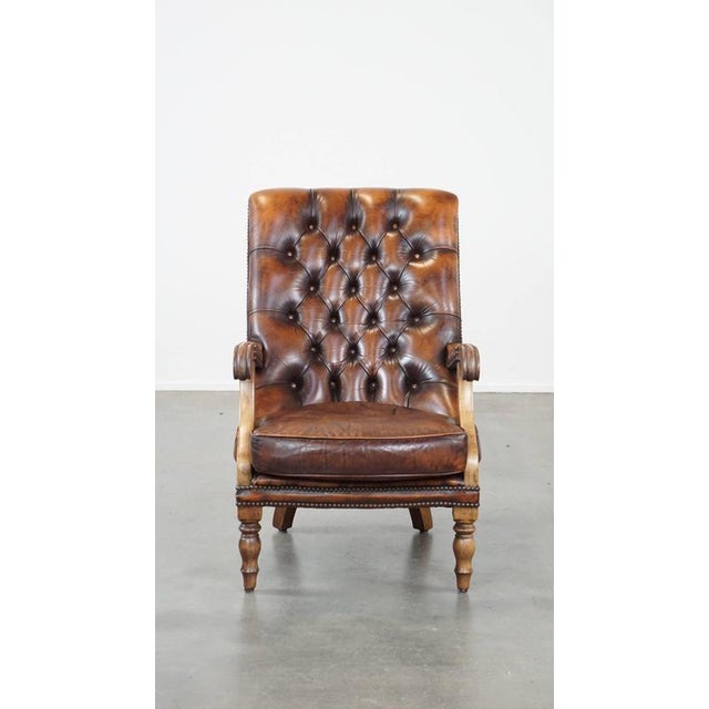 This comfortable and classic, beautifully colored English cowhide chesterfield armchair. If you are looking for an...