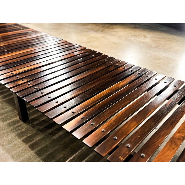 Mid-Century Modern Mucki Bench in Rosewood, Sergio Rodrigues, 1958 For Sale - Image 3 of 17