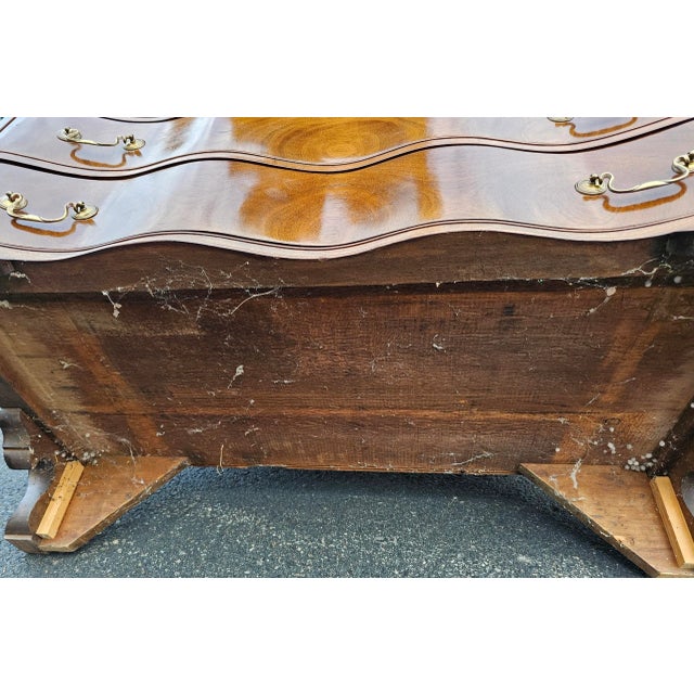Antique 18th Century Chippendale Oxbow Chest of Drawers For Sale - Image 9 of 12