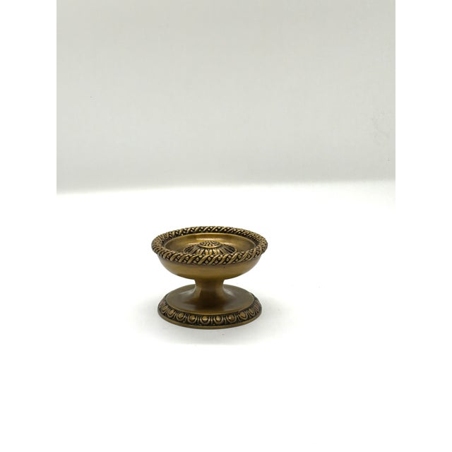 Henredon Lg Classical Knob Antique Brass. Classic design.