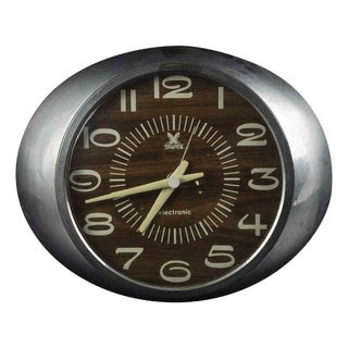 Vintage Mid-Century Wall Clock in Metal and Wood from Starke, Europe, 1970s For Sale