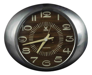Vintage Mid-Century Wall Clock in Metal and Wood from Starke, Europe, 1970s