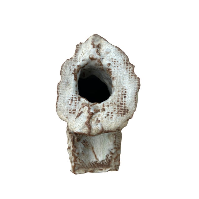 Ceramic 1969 Signed Studio Pottery Vase by L. Magee For Sale - Image 7 of 11