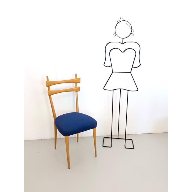 1950s Vintage Maple Dining Chairs with Ultramarine Blue Fabric, 1950s, Set of 5 For Sale - Image 5 of 11