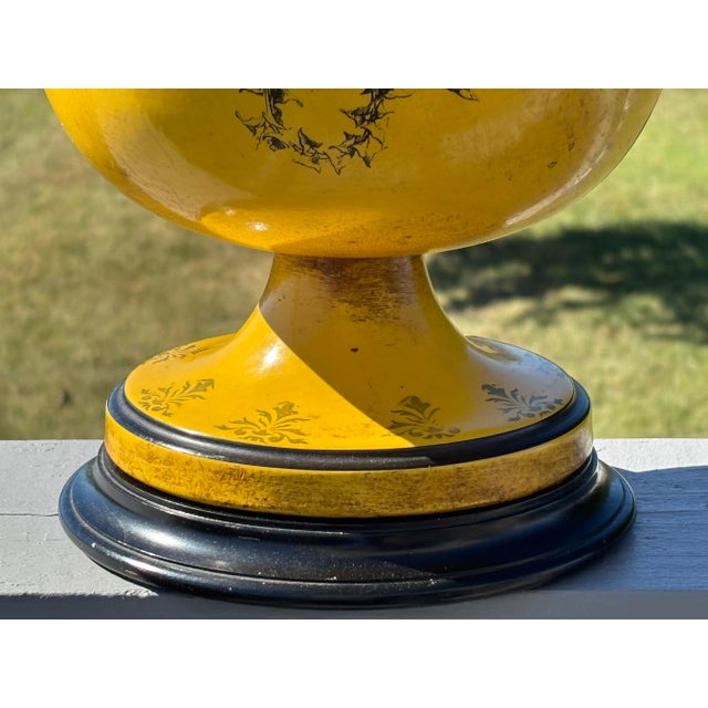 Yellow Mid 20th C. Neoclassical Yellow + Black Toile Table Lamp For Sale - Image 8 of 11