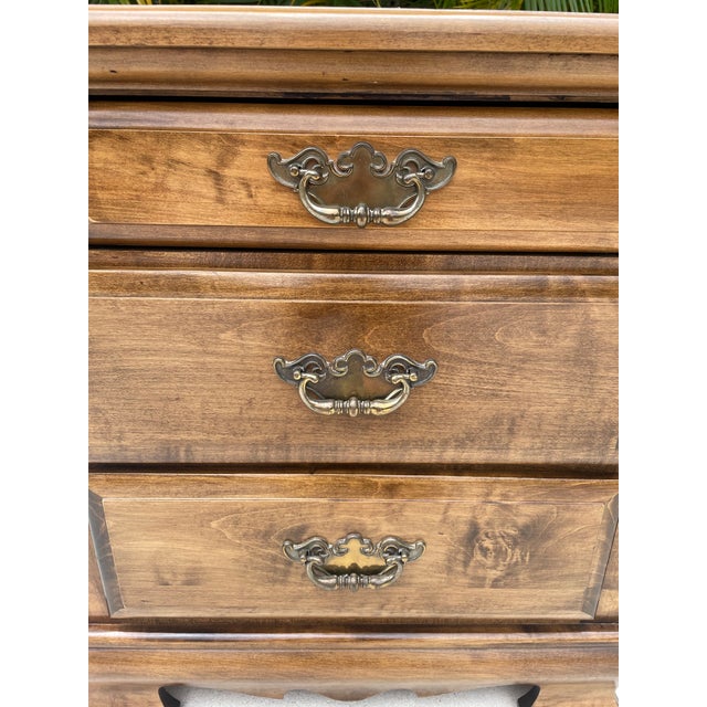 1980s Huffman Koos Mid Century American Traditional Three Drawer Pair of Nightstands For Sale In West Palm - Image 6 of 11