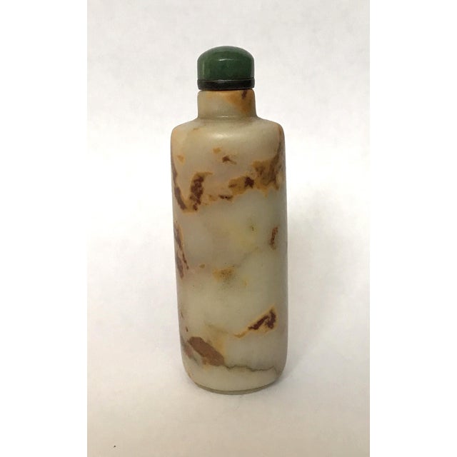 1920s Vintage Cylindrical Chalcedony Snuff Bottle For Sale - Image 5 of 8