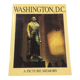 Washington d.c. : A Picture Memory. Hardcover Book Published by Crescent Books, Text by Bill Harris For Sale