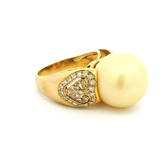 1990s Golden South Sea Pearl & Diamond 14k Gold Statement Ring, Size 7 For Sale - Image 11 of 12