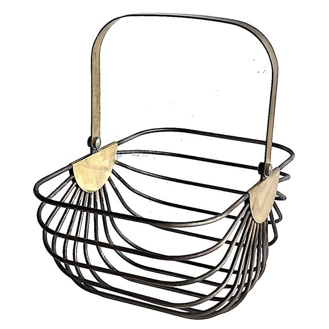 Godinger Vintage Art Deco Style Wire Bread/Fruit Basket in Stainless Steel and Brass Plate Handle For Sale - Image 4 of 12