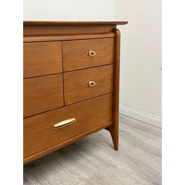 Drexel Mid Century Modern Drexel Dresser For Sale - Image 4 of 12