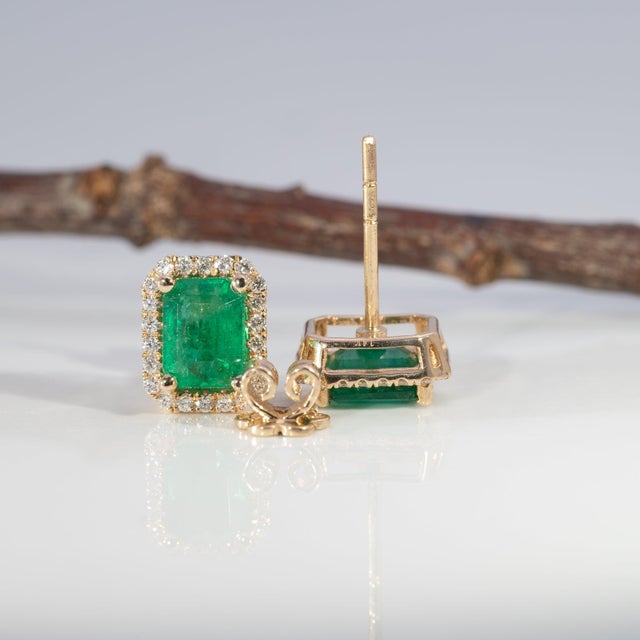 Solid 14k Gold, 2.1ct Zambian Emerald Earrings With Earth-Mined Diamonds Halo For Sale In Columbus - Image 6 of 6