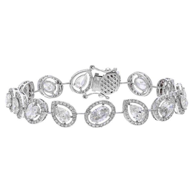 50 Pointers natural diamond pears and oval tennis bracelet in 18k Gold For Sale - Image 15 of 18