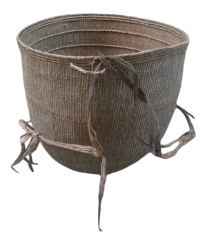 Large Vintage Yanomami Gathering Basket With Handle