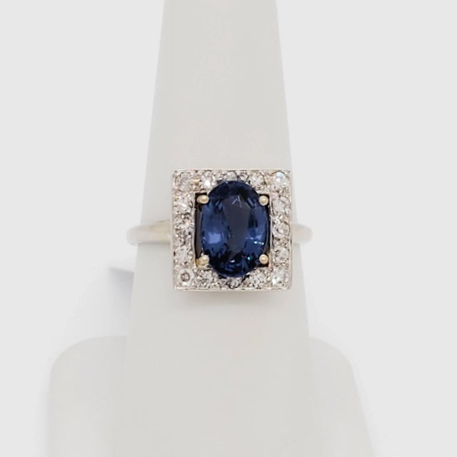 Blue Spinel and Diamond Cocktail ring in 14k White Gold, size 6.75 For Sale In Los Angeles - Image 6 of 6