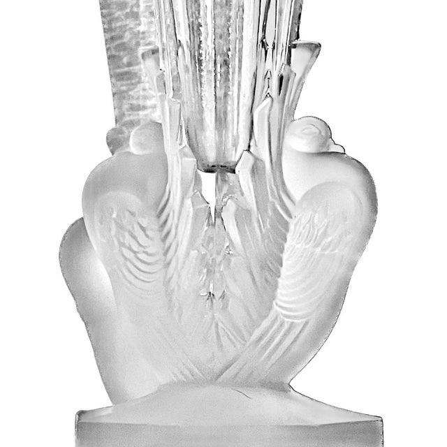 Early 20th Century Vintage Art Deco Glass Fluted Turtle Dove Vase For Sale - Image 5 of 5