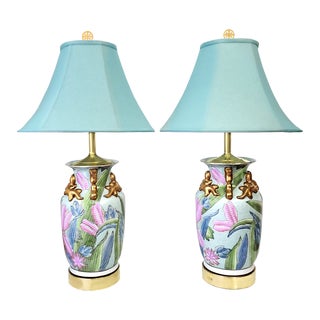 Pair Chinese Lamps - Vintage Porcelain Pastel Tobacco Leaf Table Lamps With Metallic Gold Salamanders - Vintage Turquoise Lamp Shades Included For Sale