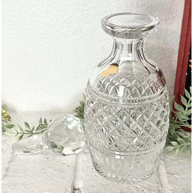 English Vintage Waterford Castletown Blown Glass Decanter For Sale - Image 3 of 9