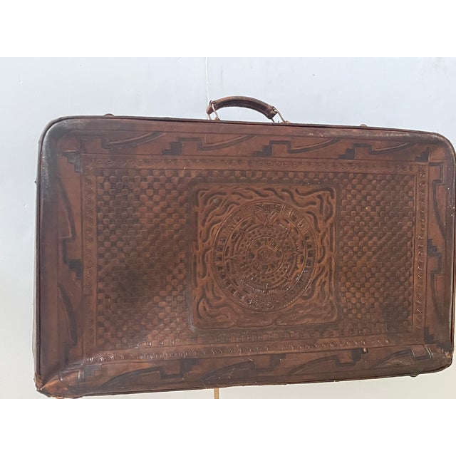 1920s Reduced-Antque American Embossed Leather With Eagle Travelling Trunk For Sale - Image 5 of 11