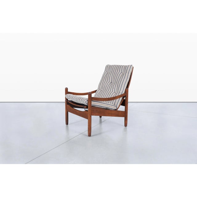 Mid-Century Modern Sculptural Walnut Reclining High-Back Lounge Chairs, 1960s For Sale In Los Angeles - Image 6 of 12