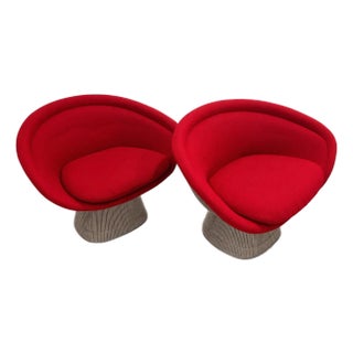 1975 Attributed to Warren Platner for Knoll Lounge Chairs – Pair – Original Red Upholstery For Sale