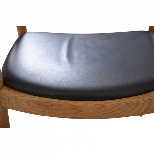 Black JH503 The Chair in Oak and Black Leather by Hans Wegner, 1960s For Sale - Image 8 of 18