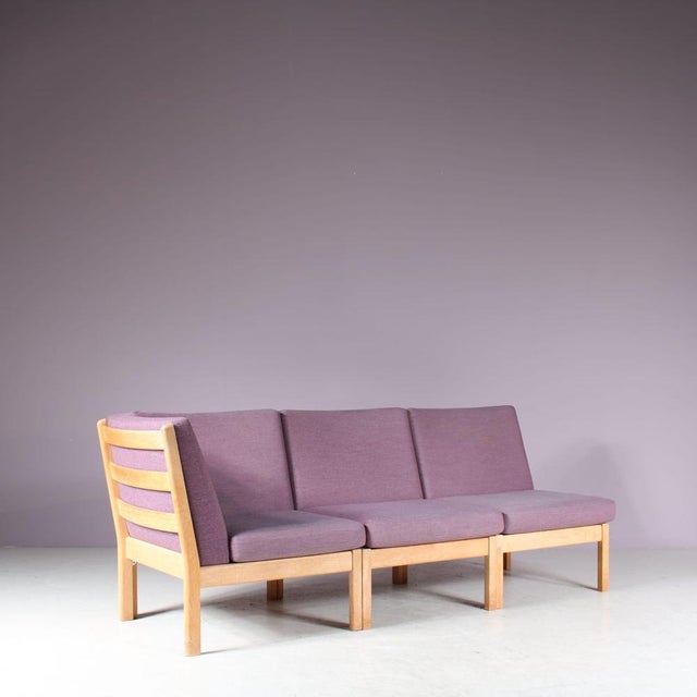GE280 Corner Sofa by Hans J. Wegner for Getama, Denmark, 1980s, Set of 3 For Sale - Image 11 of 12