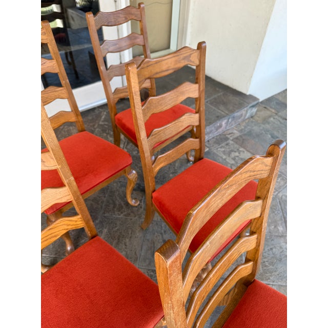 Queen Anne Extension Dining Room Extension Table + Six Dining Chairs Set For Sale In San Francisco - Image 6 of 15