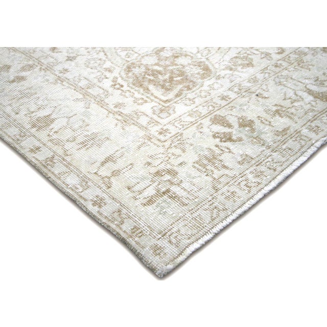 Traditional 1960s Turkish Oushak Rug For Sale - Image 3 of 6