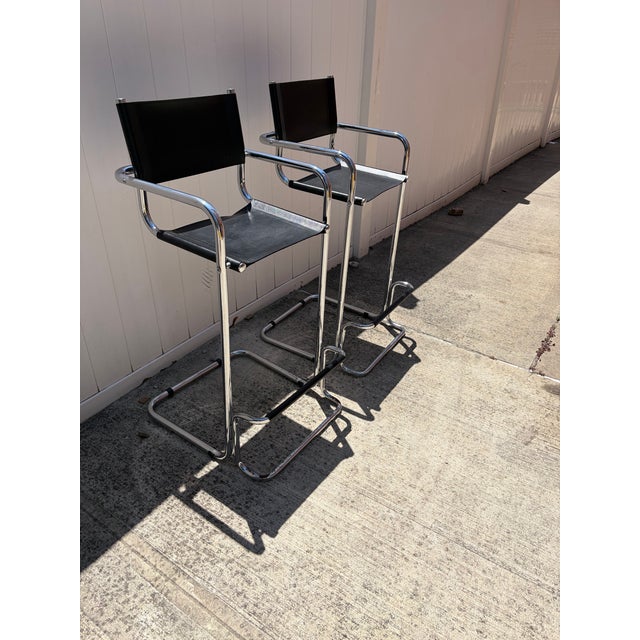 Metal Pair of Vintage Chrome and Black Sling Bar Stools, Bauhaus Style For Sale - Image 7 of 8