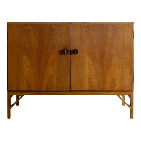 Mid-Century Modern Danish Wooden 232 Sideboard in Oak and Brass by Børge Mogensen, 1960s For Sale