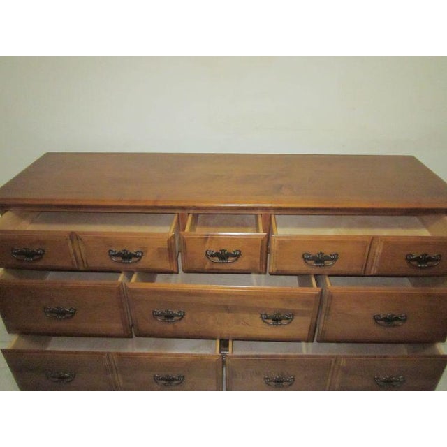 1970s 1970s Ethan Allen Style Dresser 8 Drawer Maple Wood For Sale - Image 5 of 11