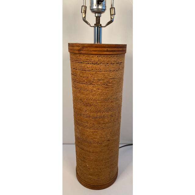 Textile 1970s Mid-Century Modern Raffia Wrapped Cylinder Table Lamp, Natural Woven Cord For Sale - Image 7 of 9
