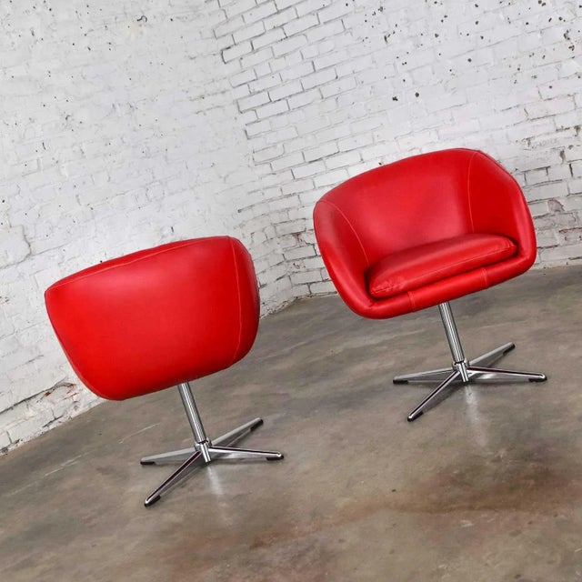 Late 20th Century MCM Swivel Bucket Chairs New Red Vinyl Faux Leather & Chrome X Base by Shelby Williams For Sale - Image 6 of 13