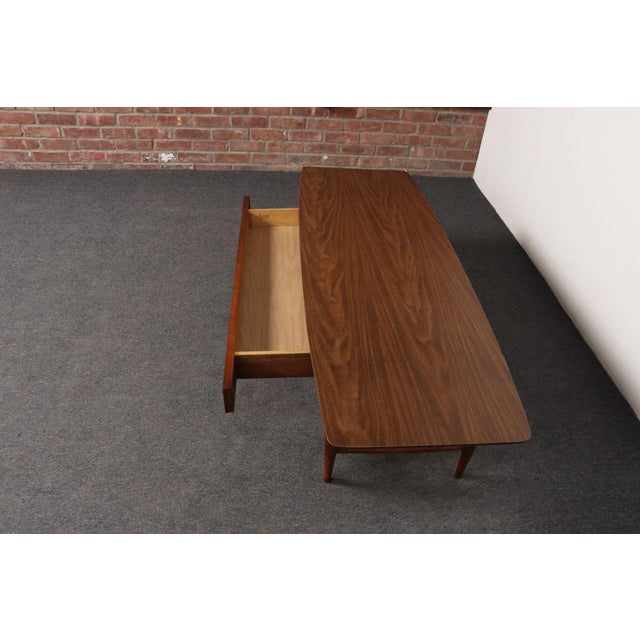 Mid-Century Modern Surfboard-Form Laminate and Walnut Coffee Table With Drawer by Lane For Sale In New York - Image 6 of 18