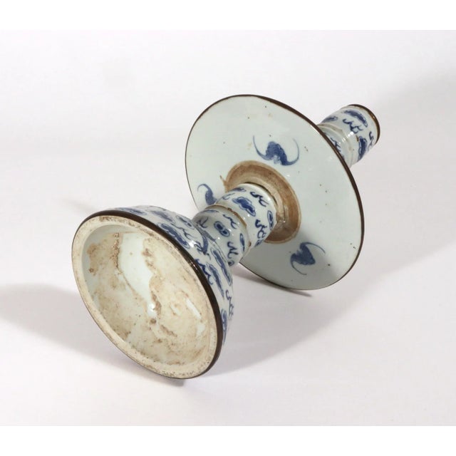 Chinese Export Porcelain Underglaze Blue Pair of Candlesticks For Sale In Philadelphia - Image 6 of 6