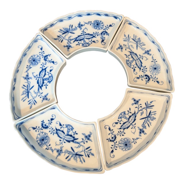 Antique Meissen Blue Onion 5-Piece Crescent Hors D’Oeuvre Set – Crossed Swords Mark For Sale