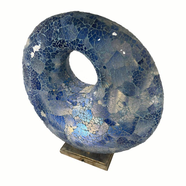 1990s Sculptural Crackled Glass Mosaic Table Lamp with Wooden Base, Italy, 1990s For Sale - Image 5 of 12